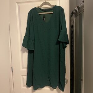 Green V-Neck Short Sleeve Dress
